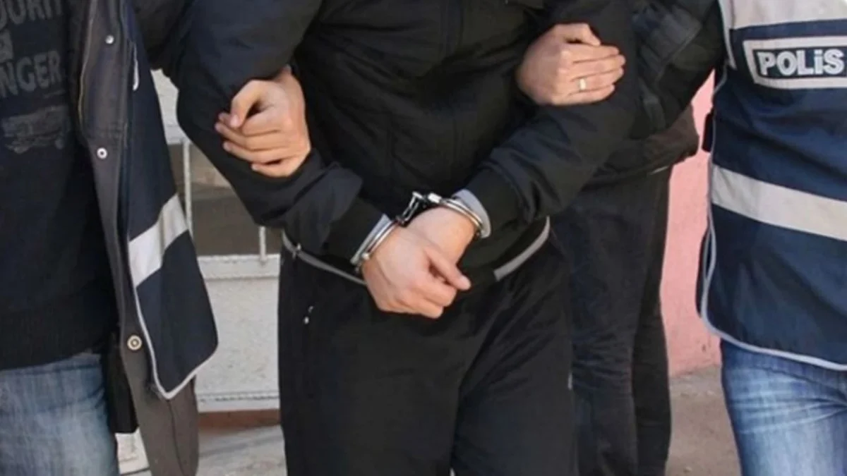 Kars’ta 10 Yıl 8 Ay Hapis Cezasıyla Aranan Firari Hükümlü Yakalandı