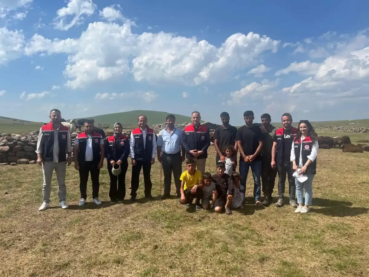 Kars’ta Yayla Sağlığı Mercek Altında: İl Müdürü Aydın’dan Üreticilere Ziyaret