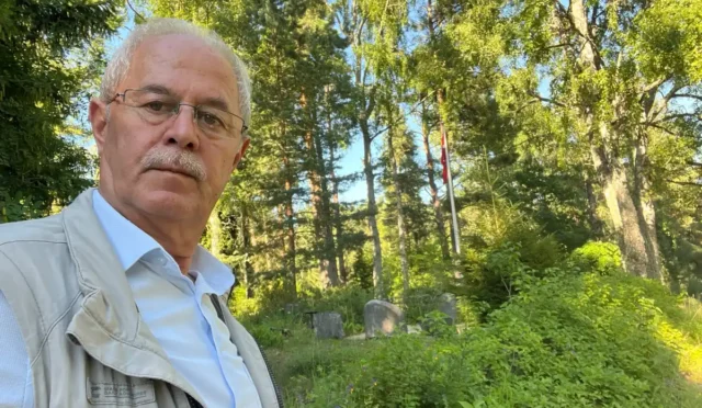 İsmail Kahraman Estonya Rakvere Türk Şehitliği'nden canlı yayın yapıyor