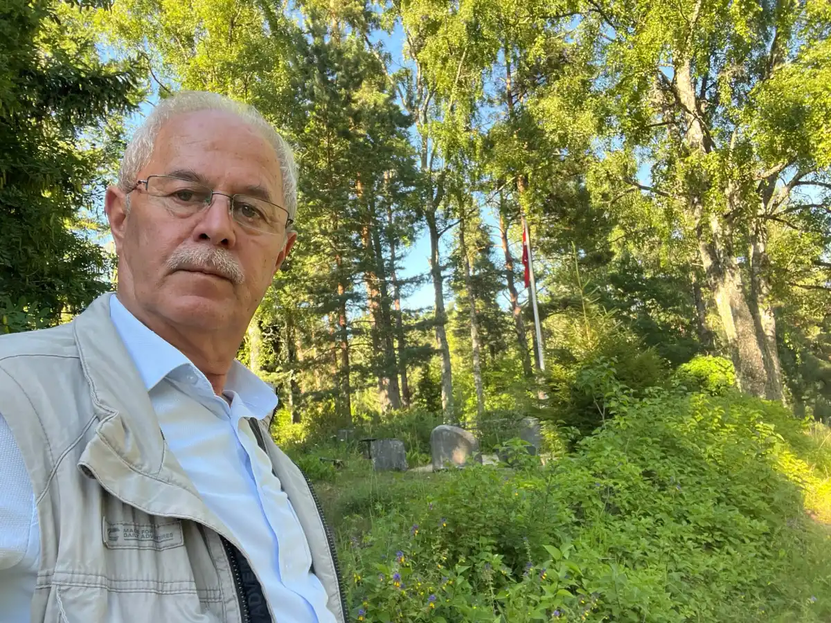 Estonya’daki Rakvere Türk Şehitliği’nden Canlı Yayın: İsmail Kahraman’dan Tarihi Anma