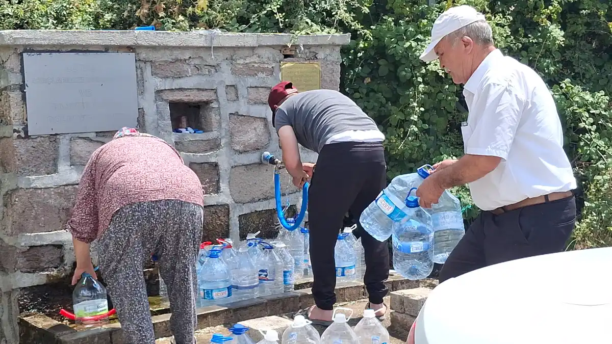 Ankara Beypazarı’nda Şebeke Suyu Sorunu: Vatandaşlar Doğal Kaynaklara Yöneliyor