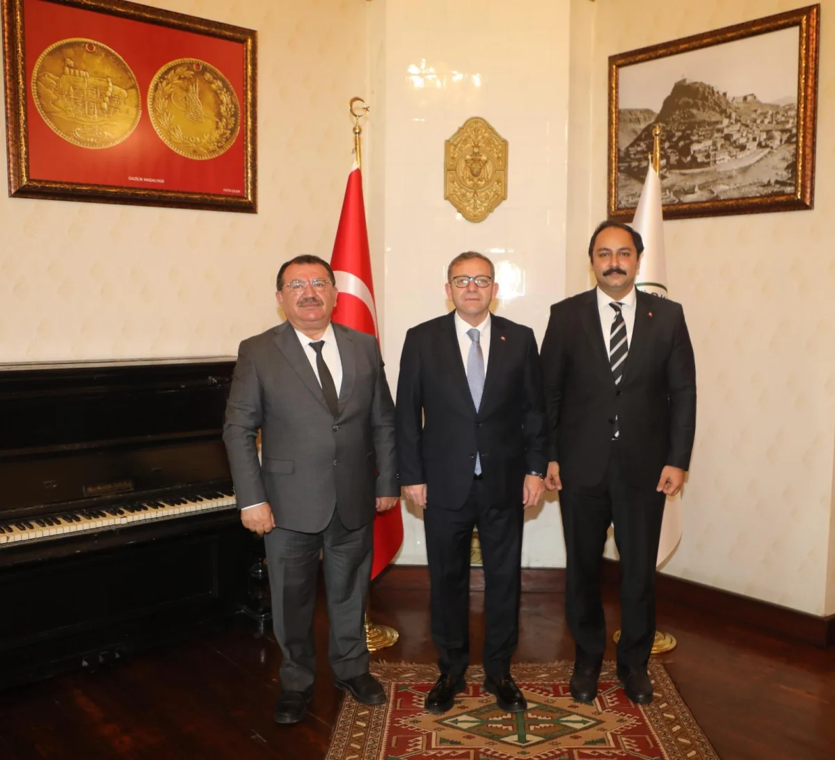 Kars Valisi Ziya Polat’tan Şavşat Heyetine Ziyaret: Dostluk ve İş Birliği Vurgusu