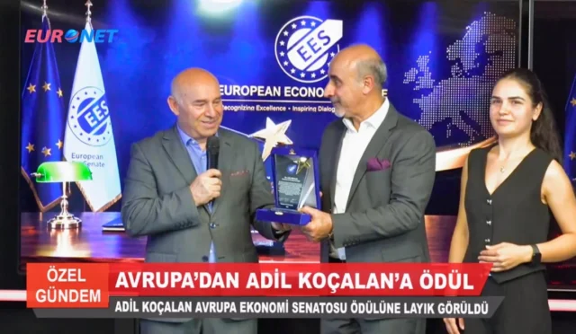Adil Koçalan, Avrupa Ekonomi Senatosu Uluslararası Başarı Ödülü'nü alırken
