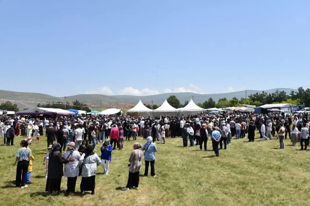 Ardahan’da 21. Uluslararası Çıldır Göl Festivali: Binlerce Kişi Buluştu
