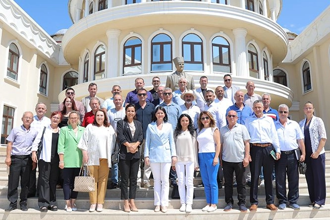 Edirne’de Başkan Akın mahalle muhtarlarıyla buluştu