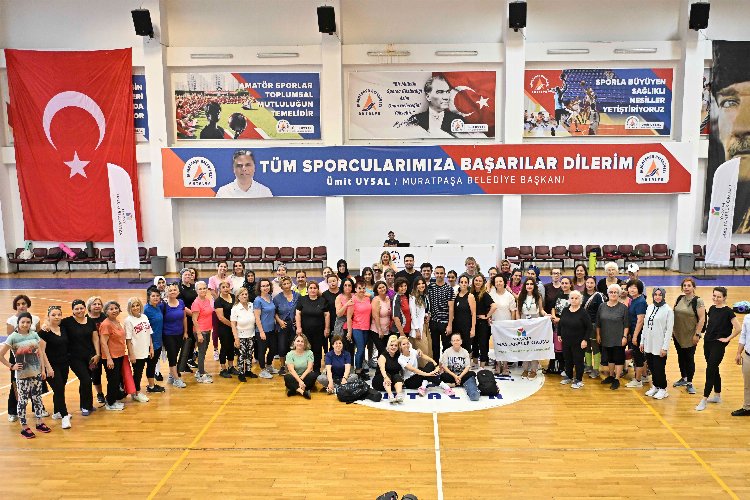 Muratpaşa’da sabah sporu