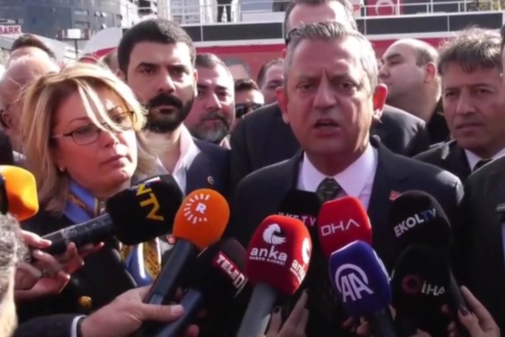 CHP lideri Özel Esenyurt’ta… Saat 16’daki buluşmanın yeri değişti