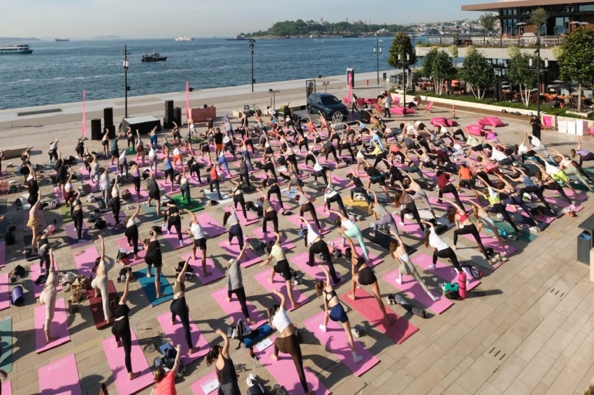 Galataport İstanbul’da sezonun son ‘Yoga’sı