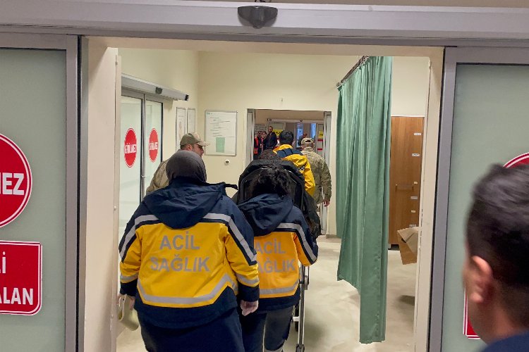 Adıyaman’da askeri araç kaza yaptı! 3 yaralı