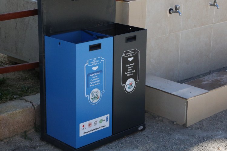 Hatay’da okullara ‘geri dönüşüm’ kutuları