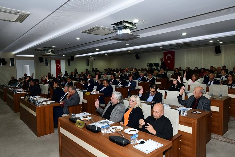 İzmir Karabağlar’da sel mağdurlarına nakdi yardım