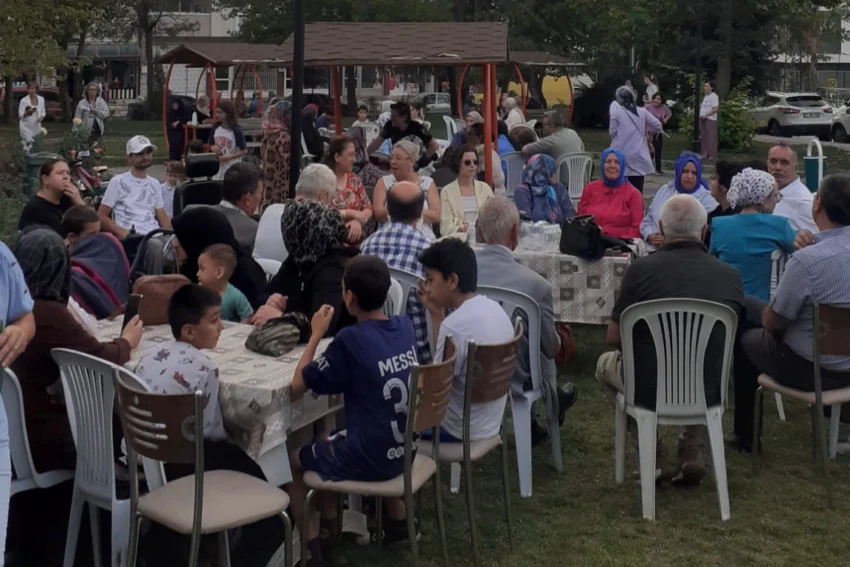 Güneş Spor Kulübü’nden geleneksel aşure ikramı