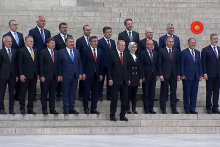 Yeni Kabine Anıtkabir’i ziyaret etti