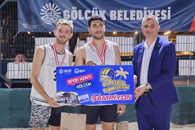 Gölcük’teki Plaj Voleybolu’nda şampiyon belli oldu