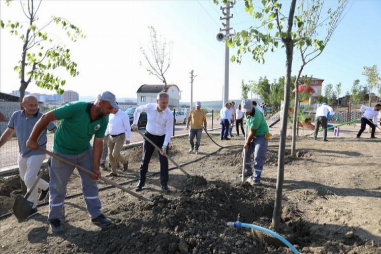 Bursa İnegöl’de 600’ncü fidan 15 Temmuz şehitlerine dikildi