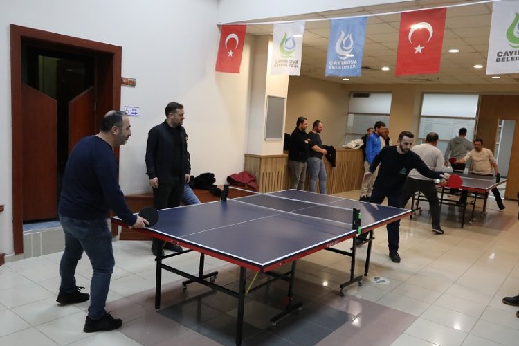 Çayırova’da birimler arası masa tenisi heyecanı