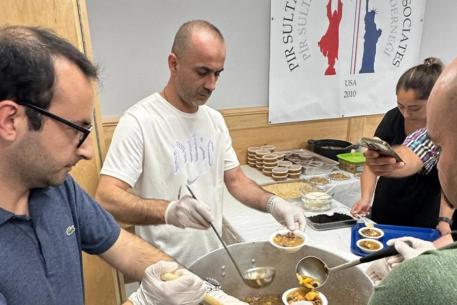 Aşure geleneği Amerika’da sürüyor