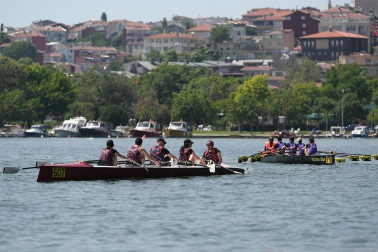 İstanbul’da ‘Haliç Su Sporları’na renkli açılış