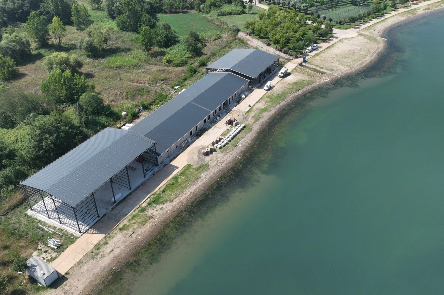 Başiskele Su Sporları’nda çatı imalatı tamam