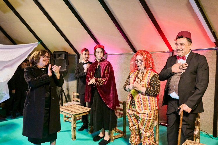 Gaziantep’in Ramazan Sokağı dolu dolu