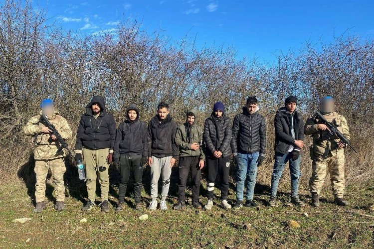 Edirne’de göçmen kaçakçılarına operasyon