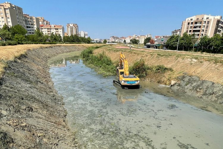 Bursa’da Ayvalı Dere’ye kapsamlı temizlik