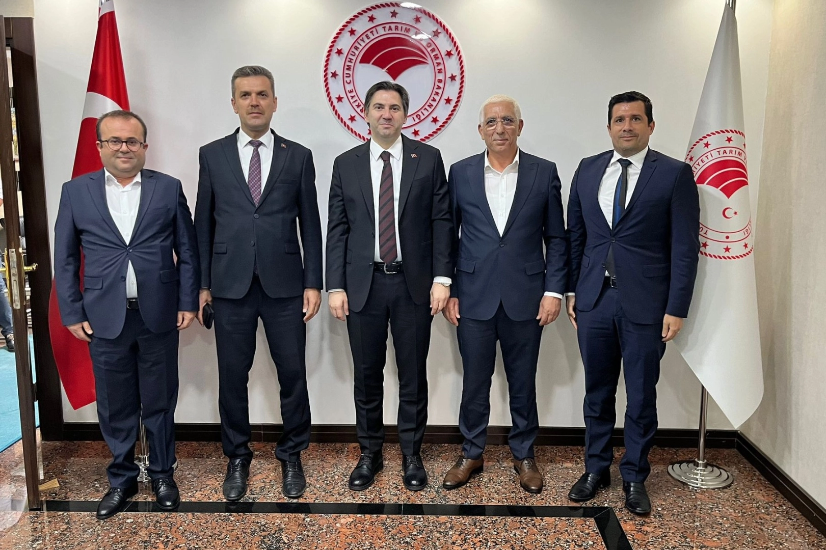 Zeytin hasadı öncesi Marmarabirlik’ten bakanlık nezdinde görüşme… İhracat kısıtlaması kaldırılmalı!