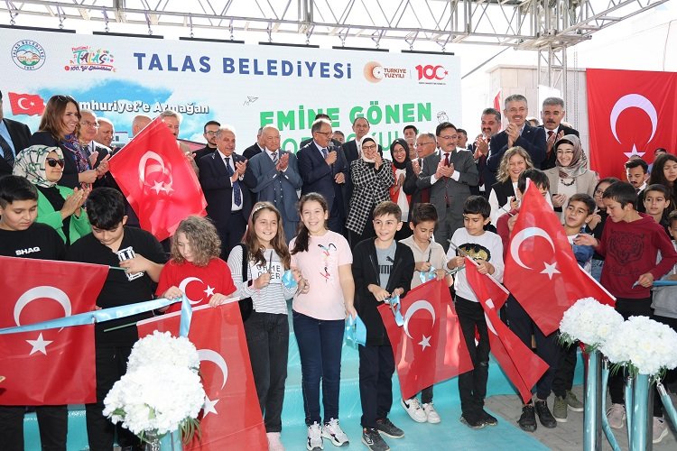 Kayseri Talas’tan Cumhuriyet’in 100’üncü yılına armağan