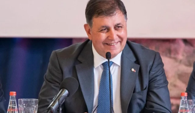 Başkan Tugay: Kamu alanının özel mülkiyete verilmesine izin vermeyeceğiz