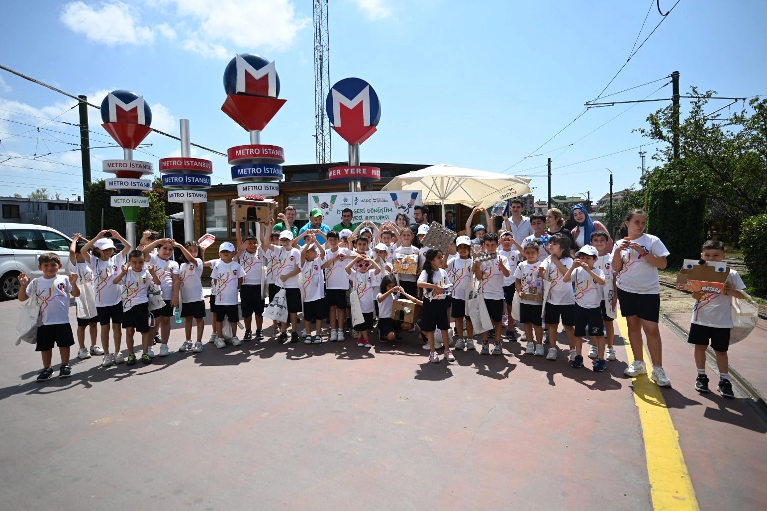 Metro İstanbul’da ‘yaz’ mezunları