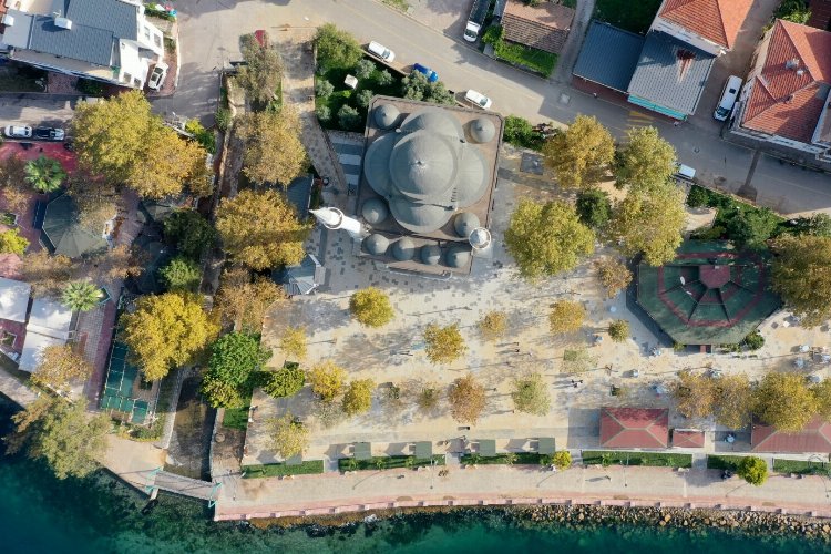 Kocaeli’den Ulaşlı Camii’ne estetik meydan