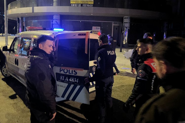 Düzce’de ‘dur’ ihtarına uymayan sürücüyle kovalamaca