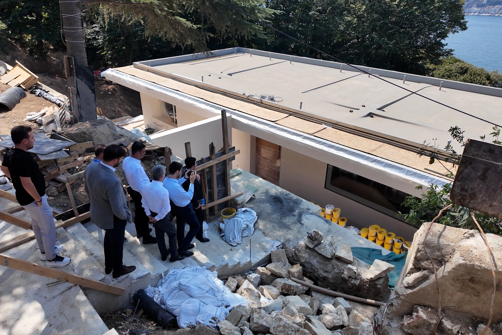 Vaniköy’deki kaçak inşaata yıkım!