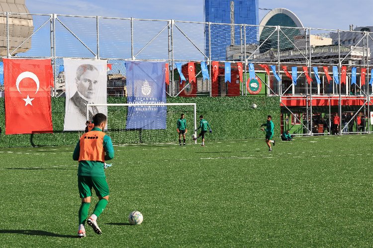 İstanbul Büyükşehir’in yenilediği spor tesisi açıldı