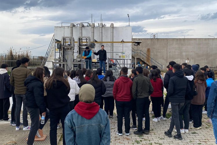 Manisa’da öğrencilerden Salihli AAT’ye ziyaret