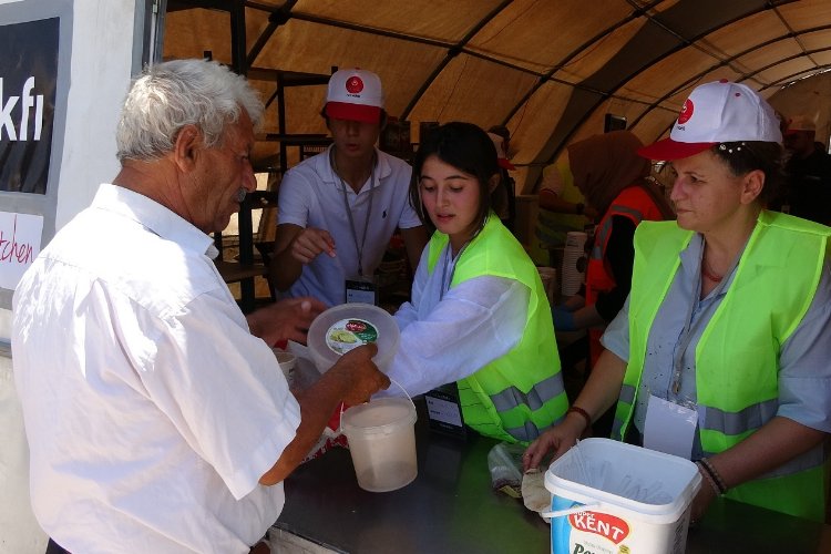 Hatay’a Nef Vakfı ile umut taşıyor