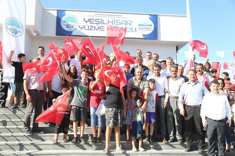 Kayseri Yeşilhisar’a yeni yüzme havuzu