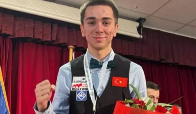 Bakan Bak’tan milli bilardoculara tebrik