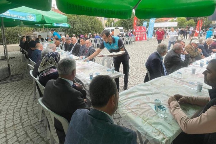 Manisa’da dualar şehitler için arşa yükseldi