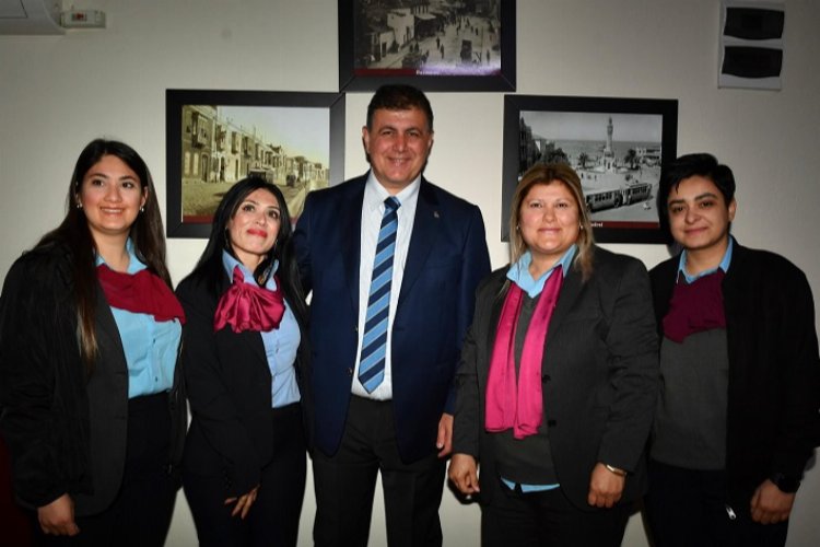 Başkan Tugay bayramlaşmaya ESHOT’da başladı