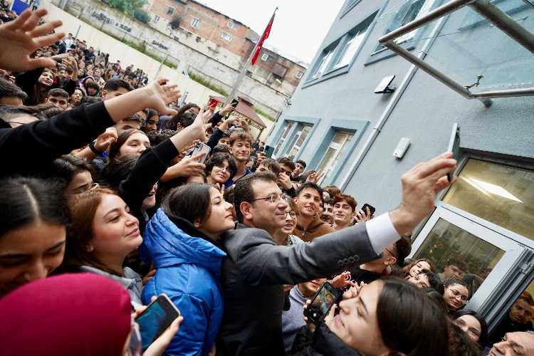 Okulda Başkan İmamoğlu coşkusu