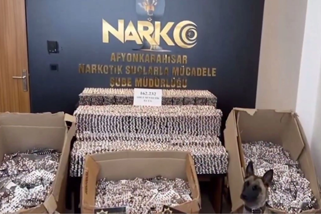 Milyonlarca uyuşturucu hap ele geçirildi! Narkoçelik’te 293 gözaltı!
