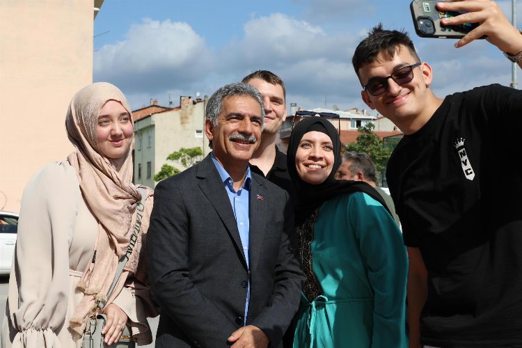 “Sesimi duyan var mı” projesi katılımcılarından Başkan Deviren’e ziyaret