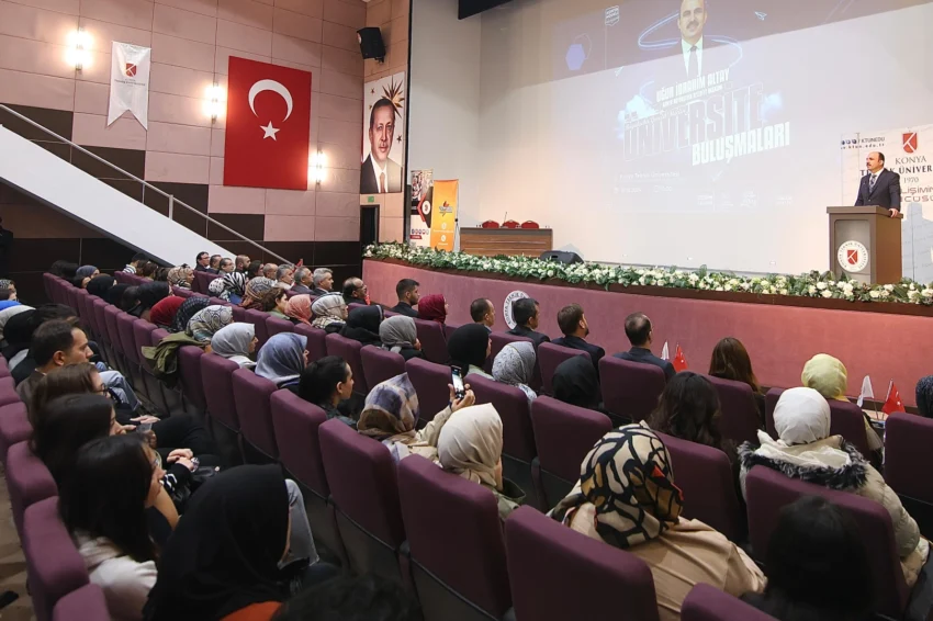 Konya’da Başkan Altay ‘teknik’ öğrencilerle buluştu