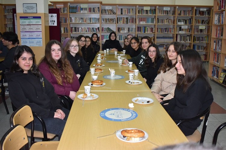 Manisa Hasan Türek Anadolu Lisesi’nden motivasyon kahvaltısı