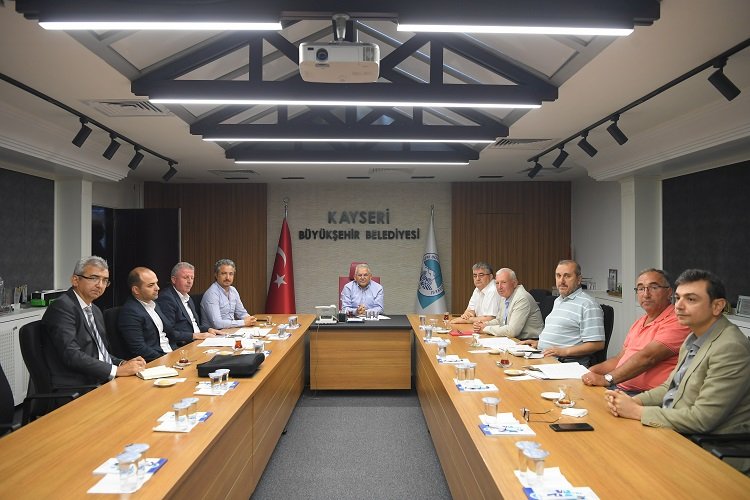 Kayseri Büyükşehir’den ‘ulaşım’ zirvesi