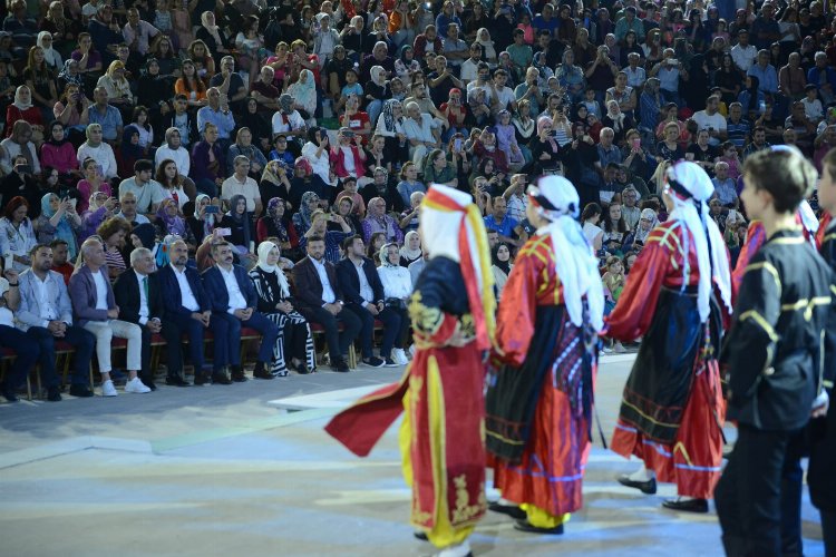 Artvinlilerden Bursa Yıldırım’da kültürel eğlence