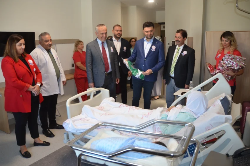 Bursaspor Başkanı Enes Çelik’ten “Anne Sütü”ne destek