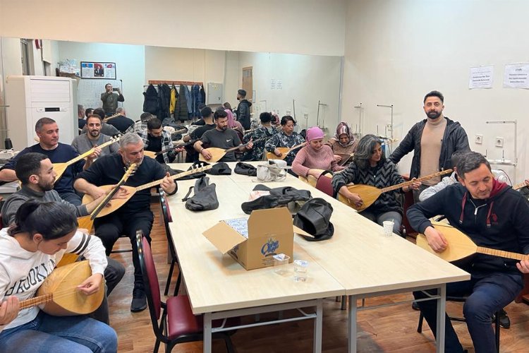 Dilovası’nda bağlama kursları başlıyor