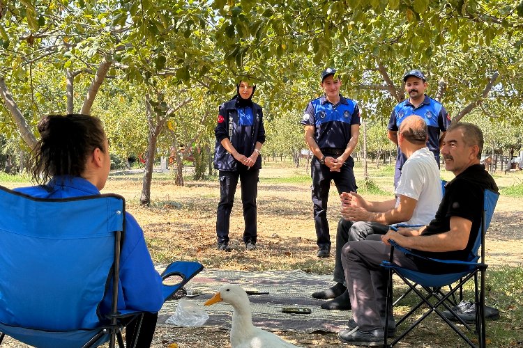 Çayırova’da mesire alanları ve parklarda huzuru sağlıyorlar